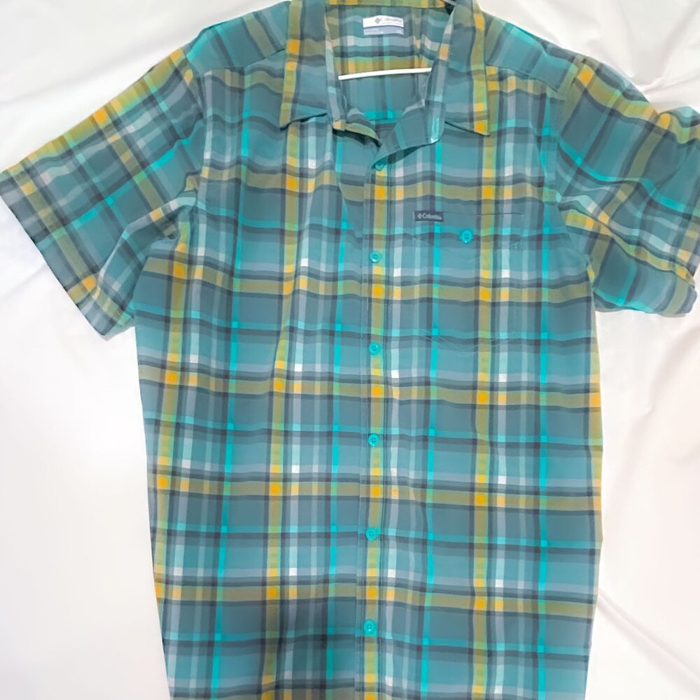 Columbia Outdoor Gear | Green & Yellow Checkered Button Down | Size Large